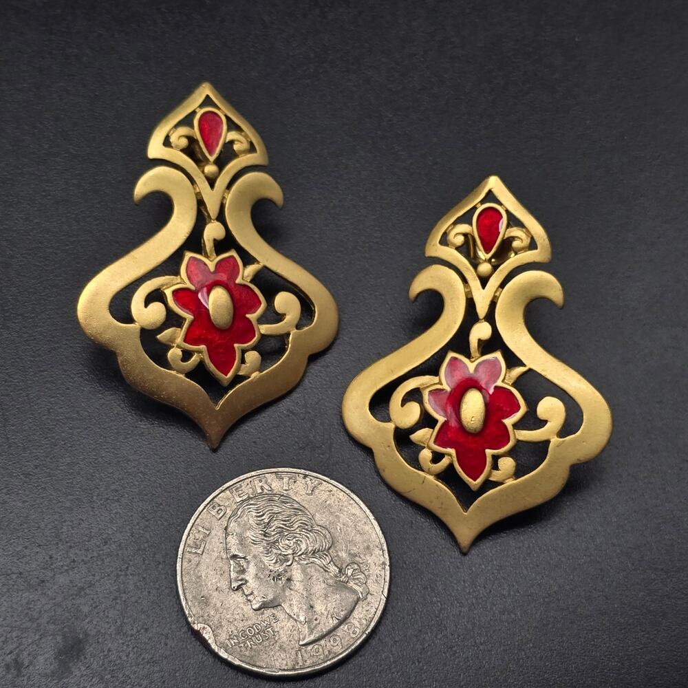 Avon Gold Tone Red Earrings Pierced Scrollwork Filigree Vintage 1990s Jewelry - Picture 2 of 6